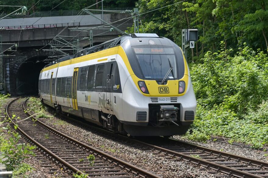 Gäubahn, Stuttgart West