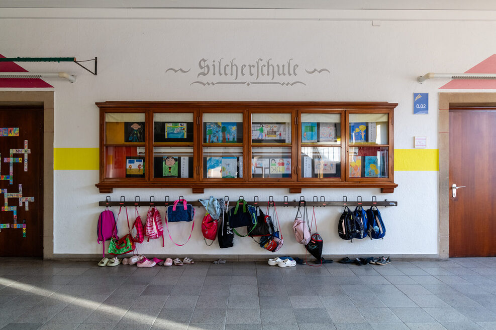 Garderobe der Silcherschule in Fellbach