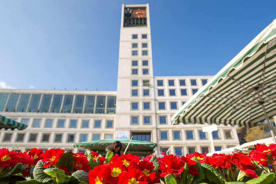 Das Rathaus ist Sitz der Stadtverwaltung.