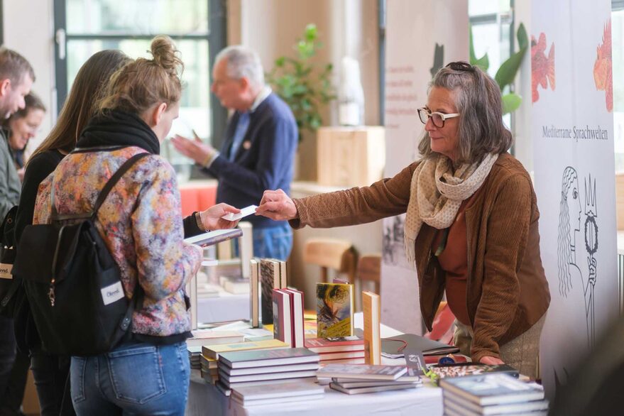 Literaturfestival 2023 in Stuttgart: Buchmesse „Blütenrausch – Markt der unabhängigen Verlage“