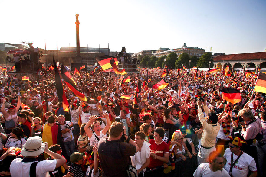 Public Viewing Schlossplatz