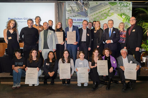 Gruppenbild der Preisträger mit OB Nopper