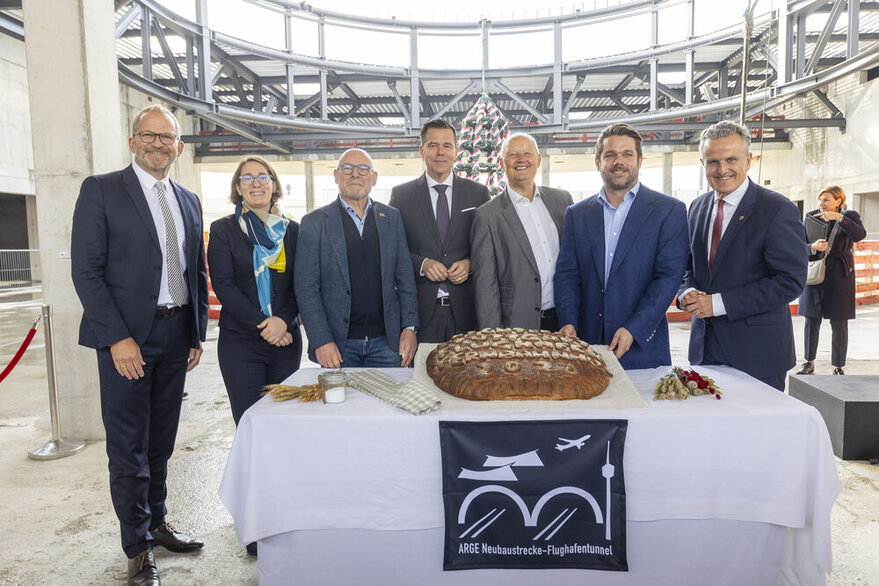 Richtfest Fernbahnhof Flughafen Stuttgart