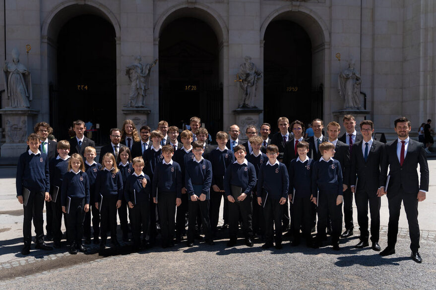 Chorbild vor dem Salzburger Dom